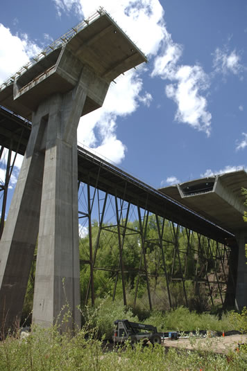 Maroon Creek Bridge detail image