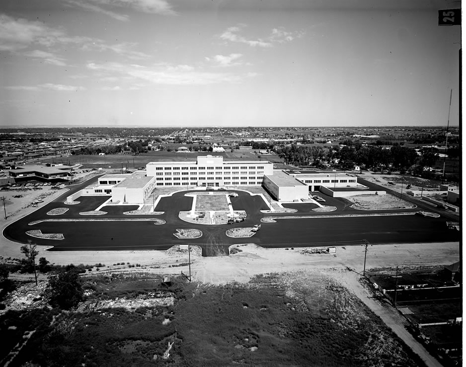 CDOT HQ (black & white) detail image