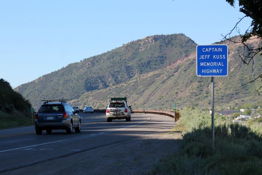 Jeff Kuss Memorial Highway sign.jpg detail image
