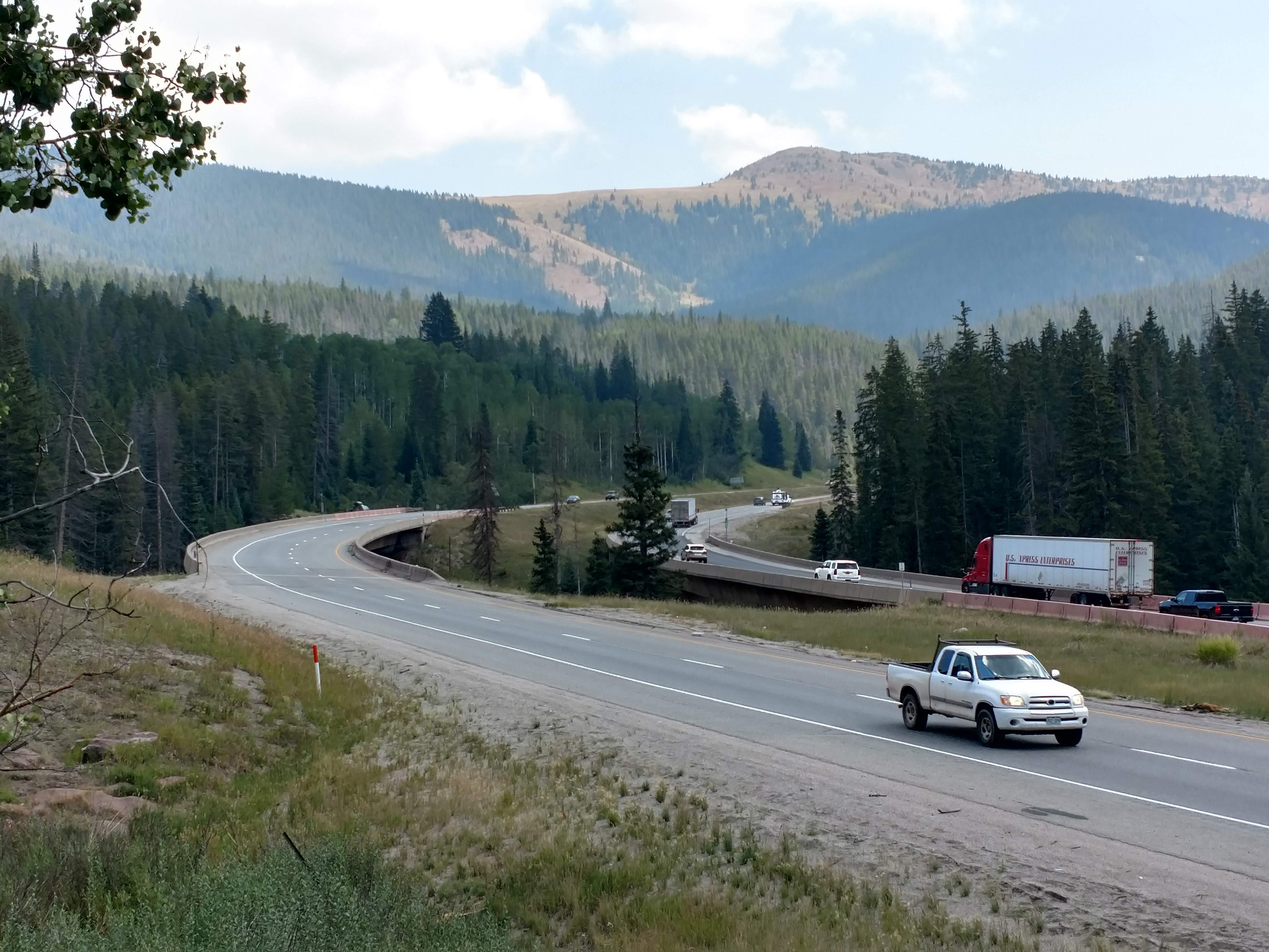 Vail Pass roadway detail image