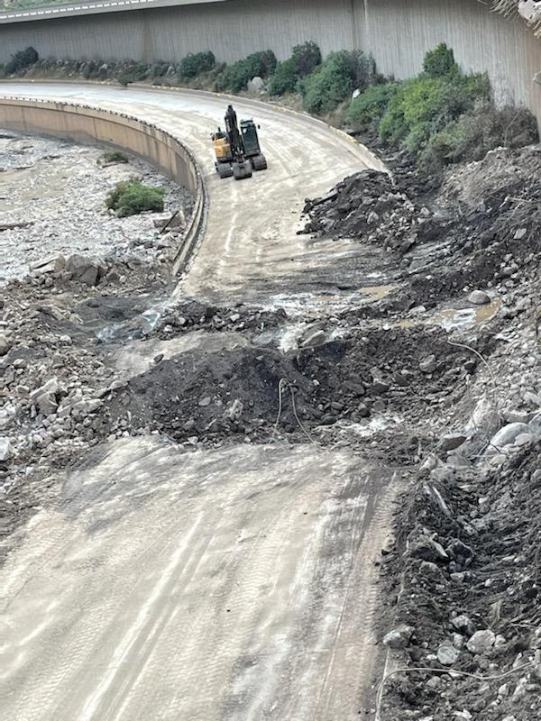 CDOT crews clearing roadway in Glenwood Canyon after mudslides detail image