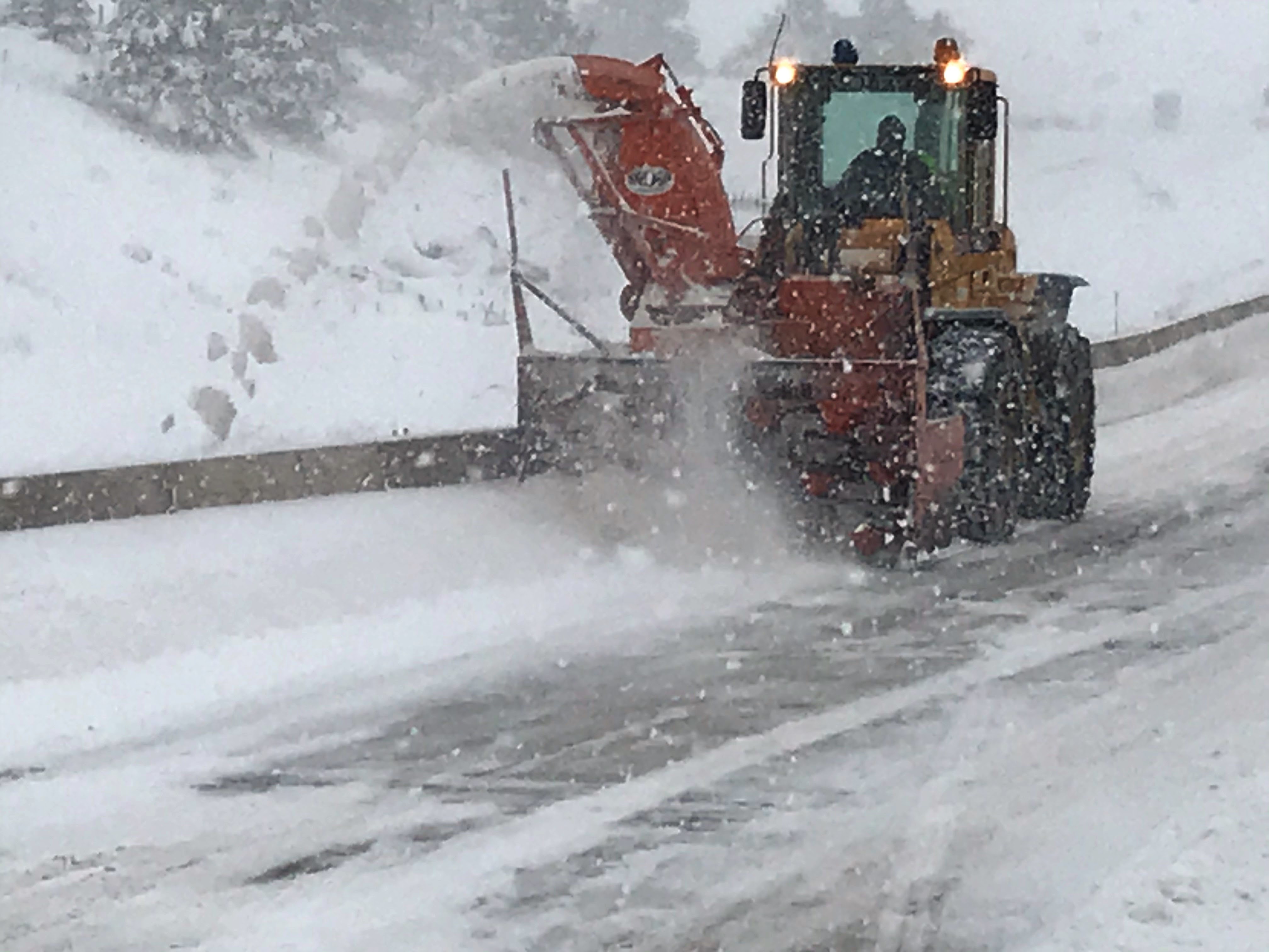 I-25 Monument Hill snow plow detail image