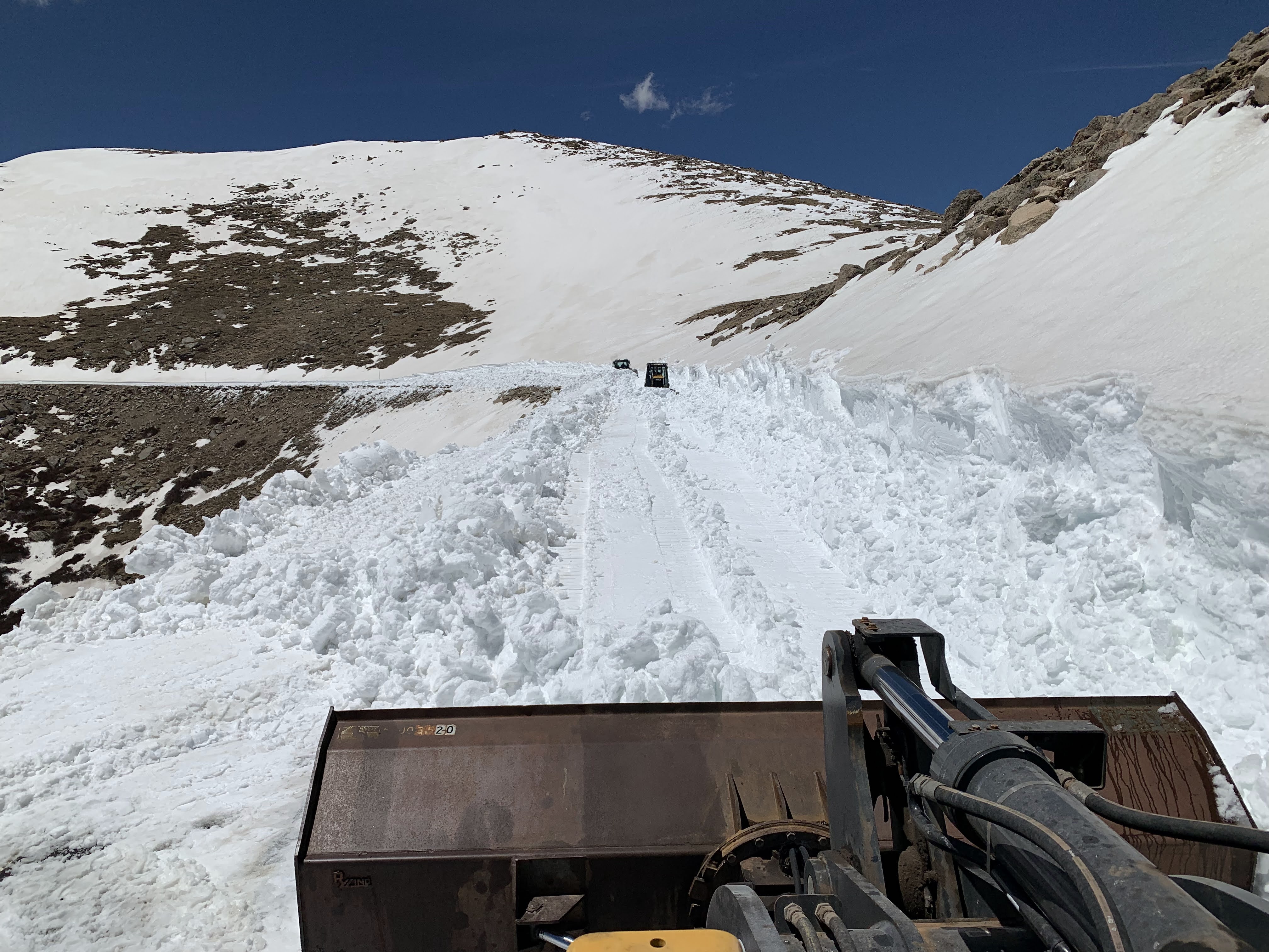 Crews working on tractors to clear Mount Evans Road detail image
