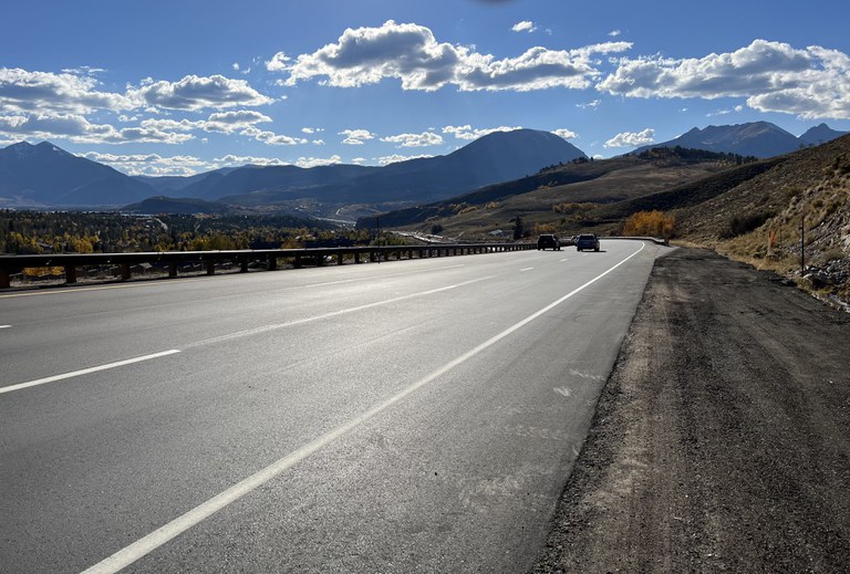 New asphalt on westbound I-70 placed during the 2022 Silverthorne to Eisenhower-Johnson Memorial Tunnel resurfacing project