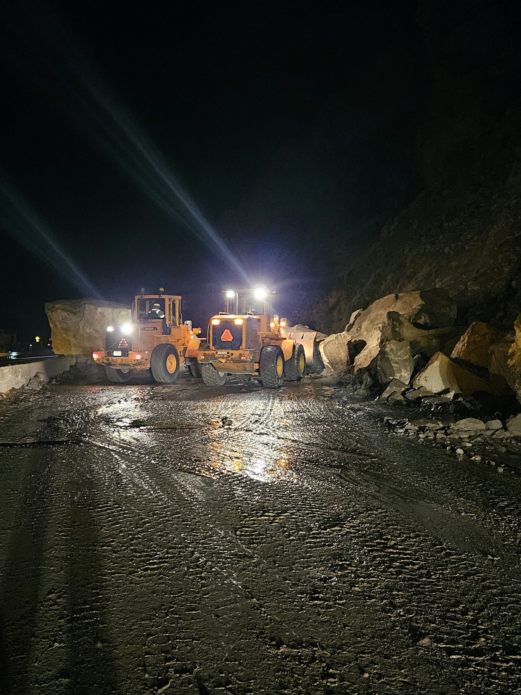 I-70 Debeque Canyon rockslide 3.jpg detail image