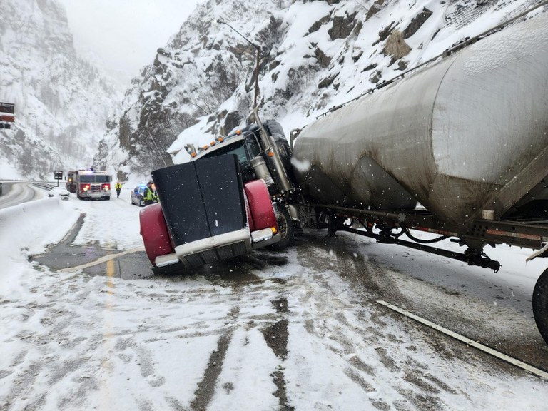 CSP and CDOT make plan to slow down traffic in Glenwood Canyon