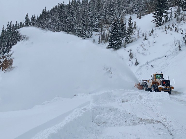 US 550 Molas Pass Winter Operations