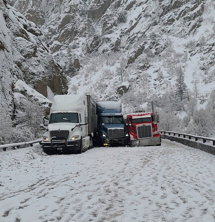 Semi truck crash in Glenwood Canyon on Jan. 17, 2023