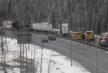Multi-vehicle crash on the east side of Eisenhower-Johnson Memorial Tunnel 04142026.png detail image