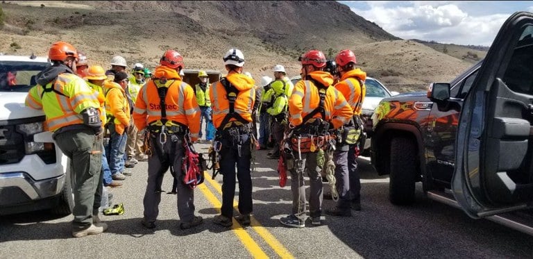 CDOT rope teams conduct daily safety briefings