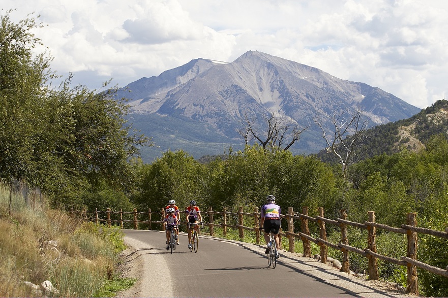Rio_Grande_Trail_Cyclists.jpg detail image