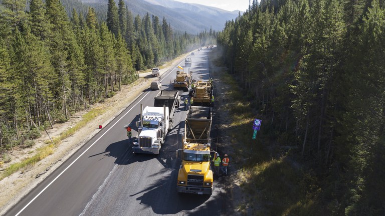 CDOT paving operations on US 40/Berthoud Pass