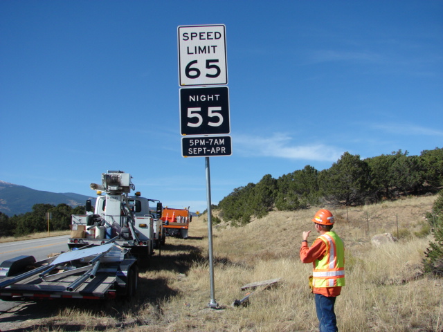 Wildlife Zone Signs on US 24 detail image