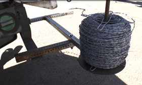 Barbed wire detail image