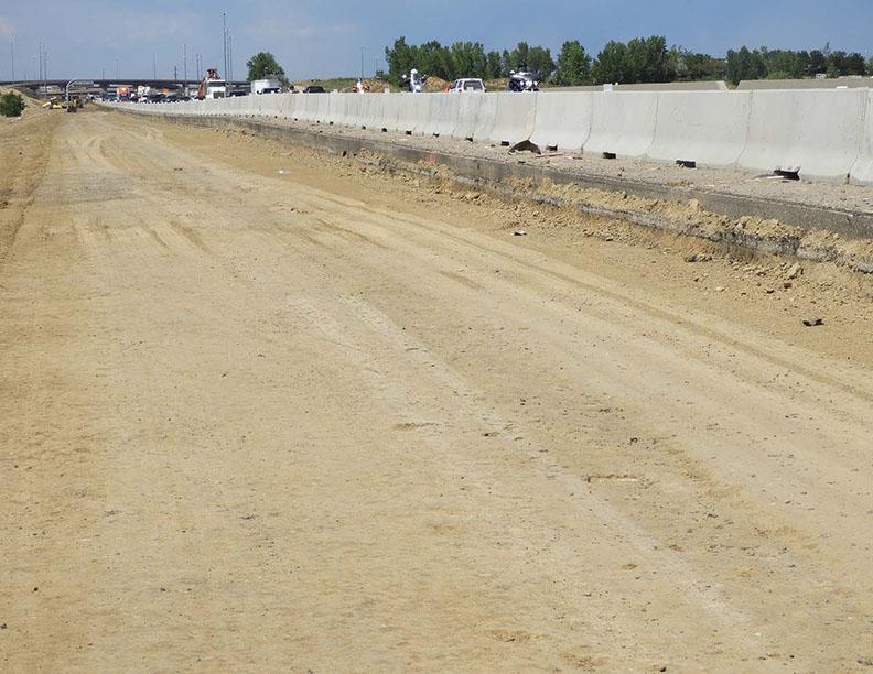 Milling and Paving Southbound I-25 detail image