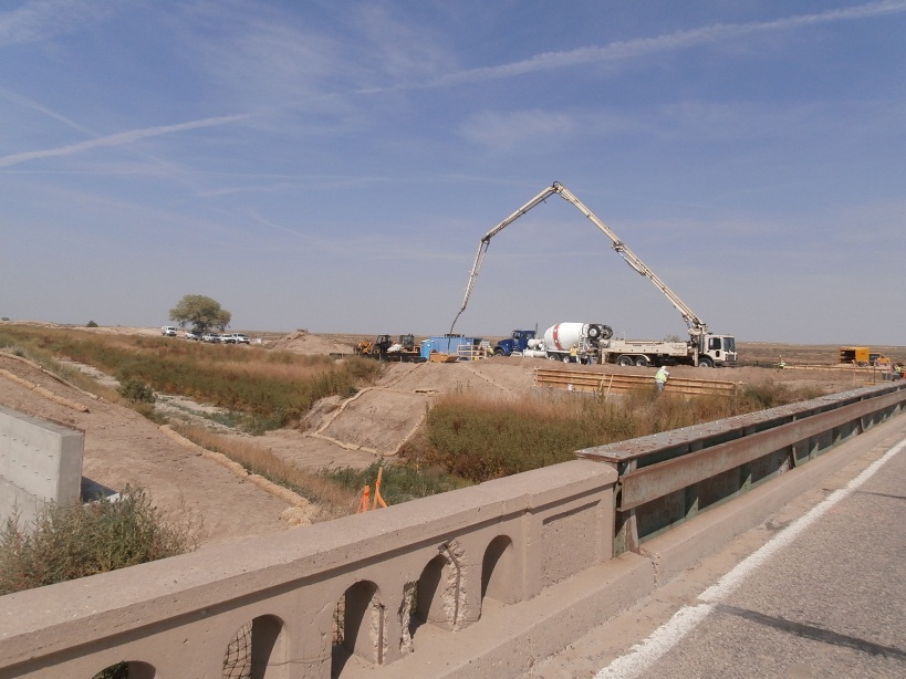 Temporary Abutment Pour on SH 71 detail image
