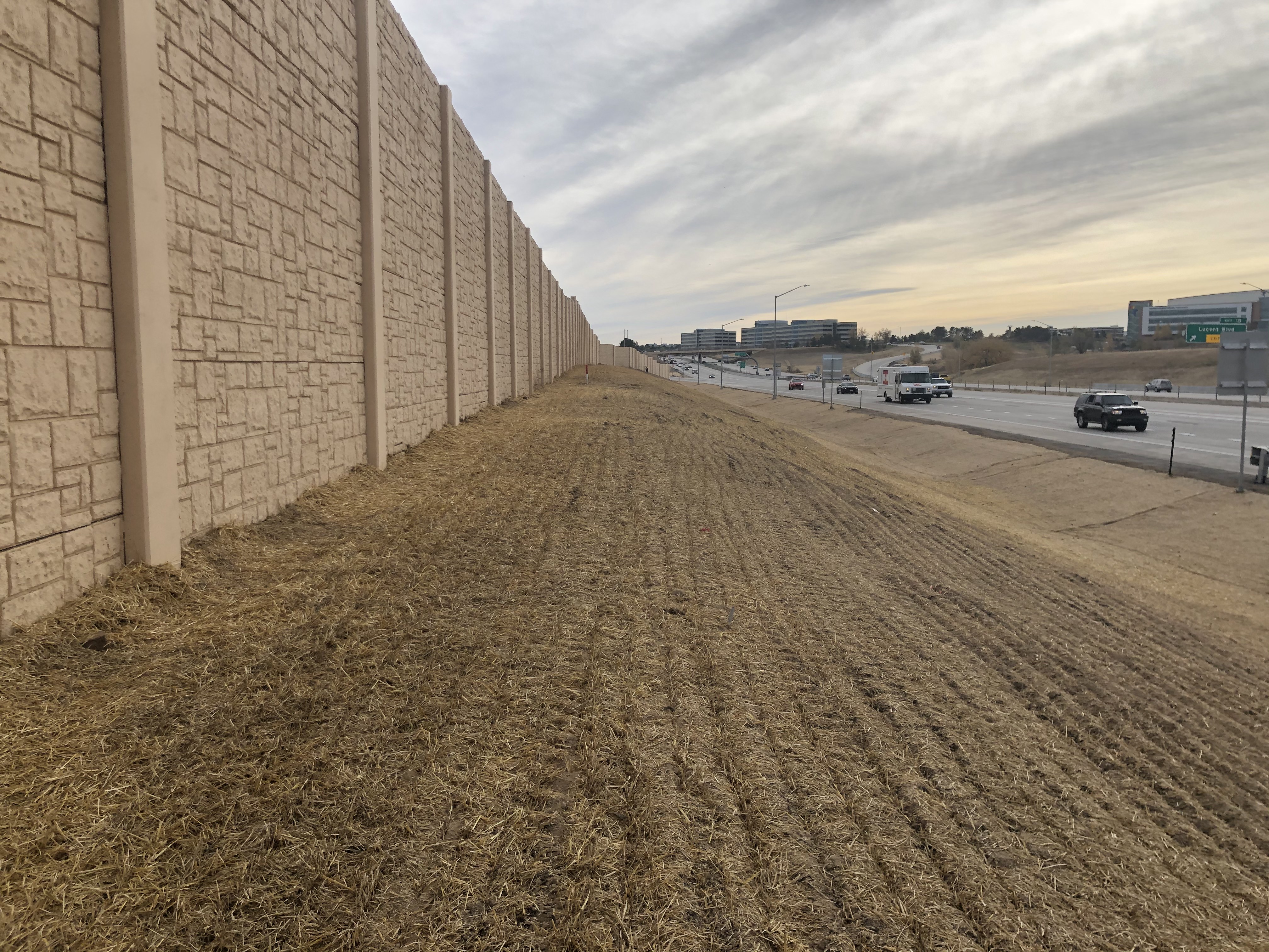 C-470 sound wall completed.jpg detail image