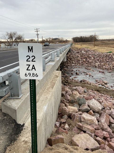 New columns and abutments bridge at CO 10