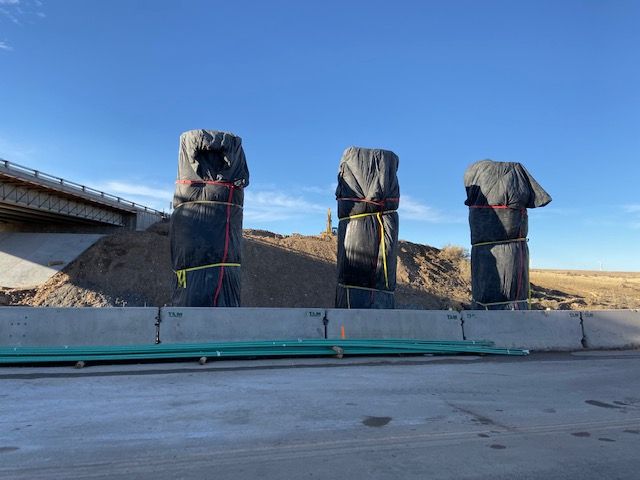 Covered columns for new northbound bridge detail image