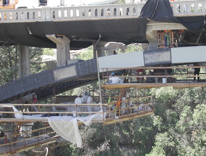 Crews install FBR to strengthen a bridge detail image