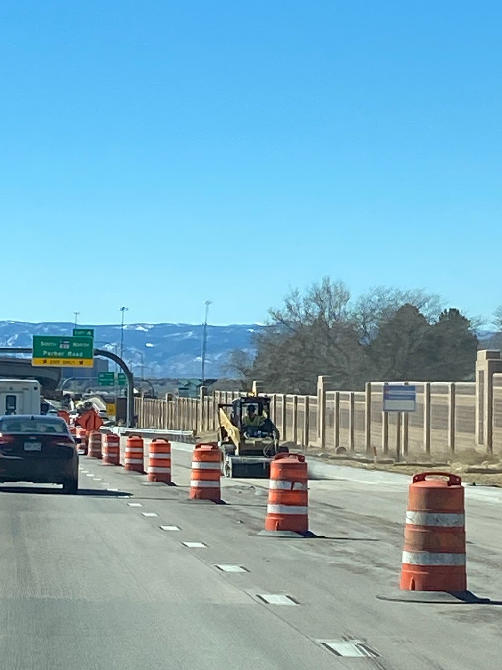 Crews performing final grading auxiliary lane sb 225 at Parker Rd.jpg detail image