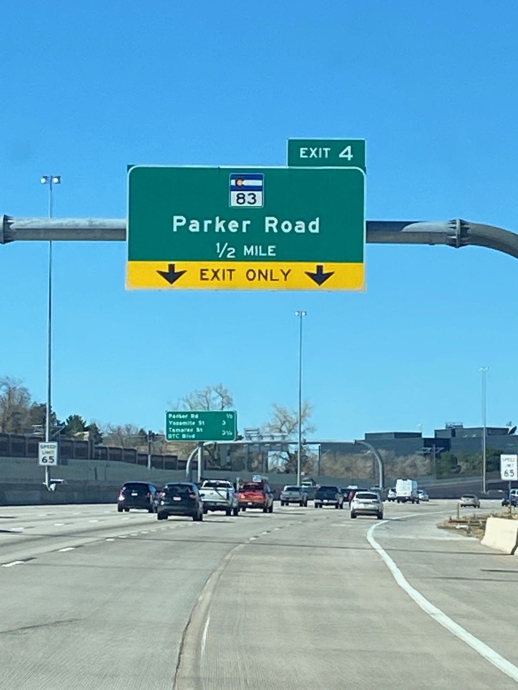 new auxiliary lane on SB I-225 approaching Parker Road.jpg detail image
