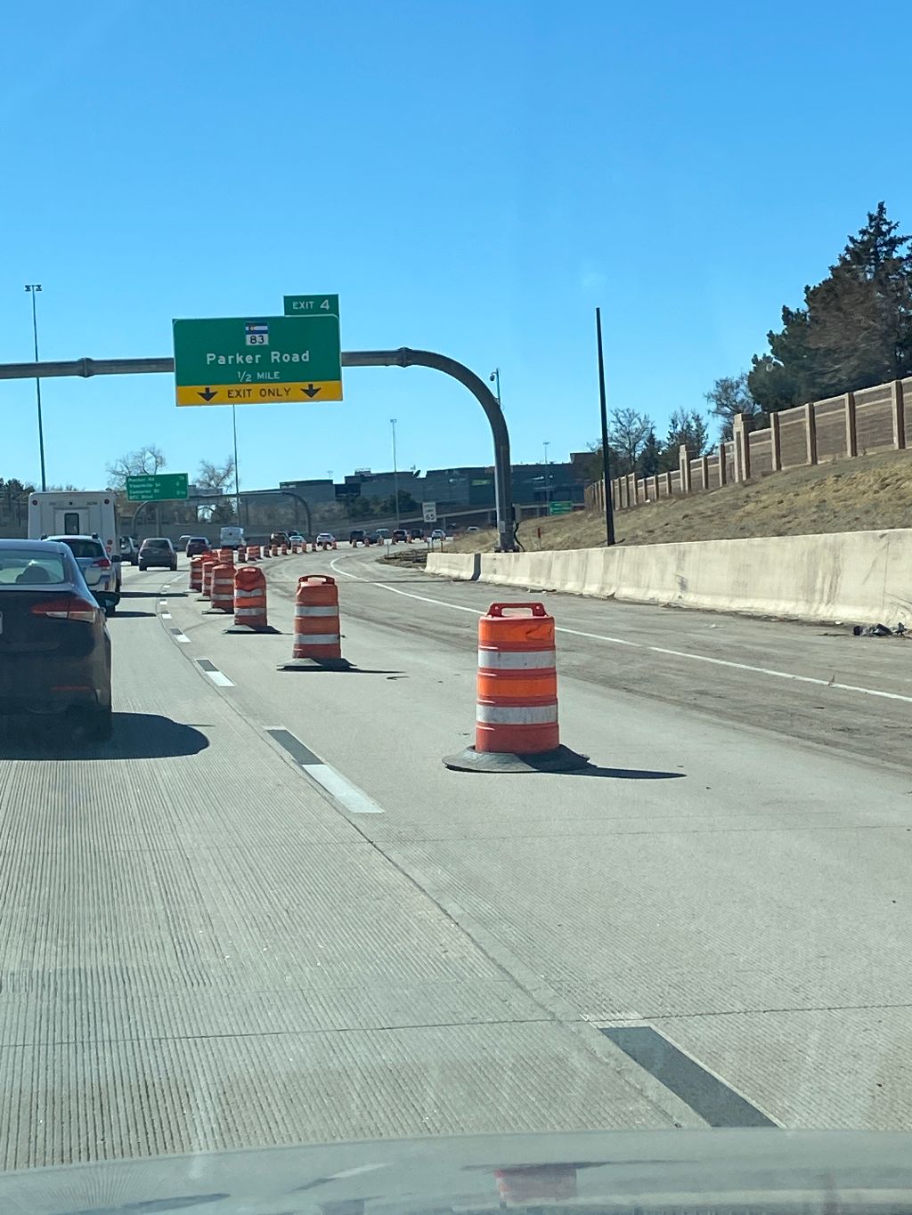 South view of new auxiliary lane on SB 225 approaching Parker Road.jpg detail image