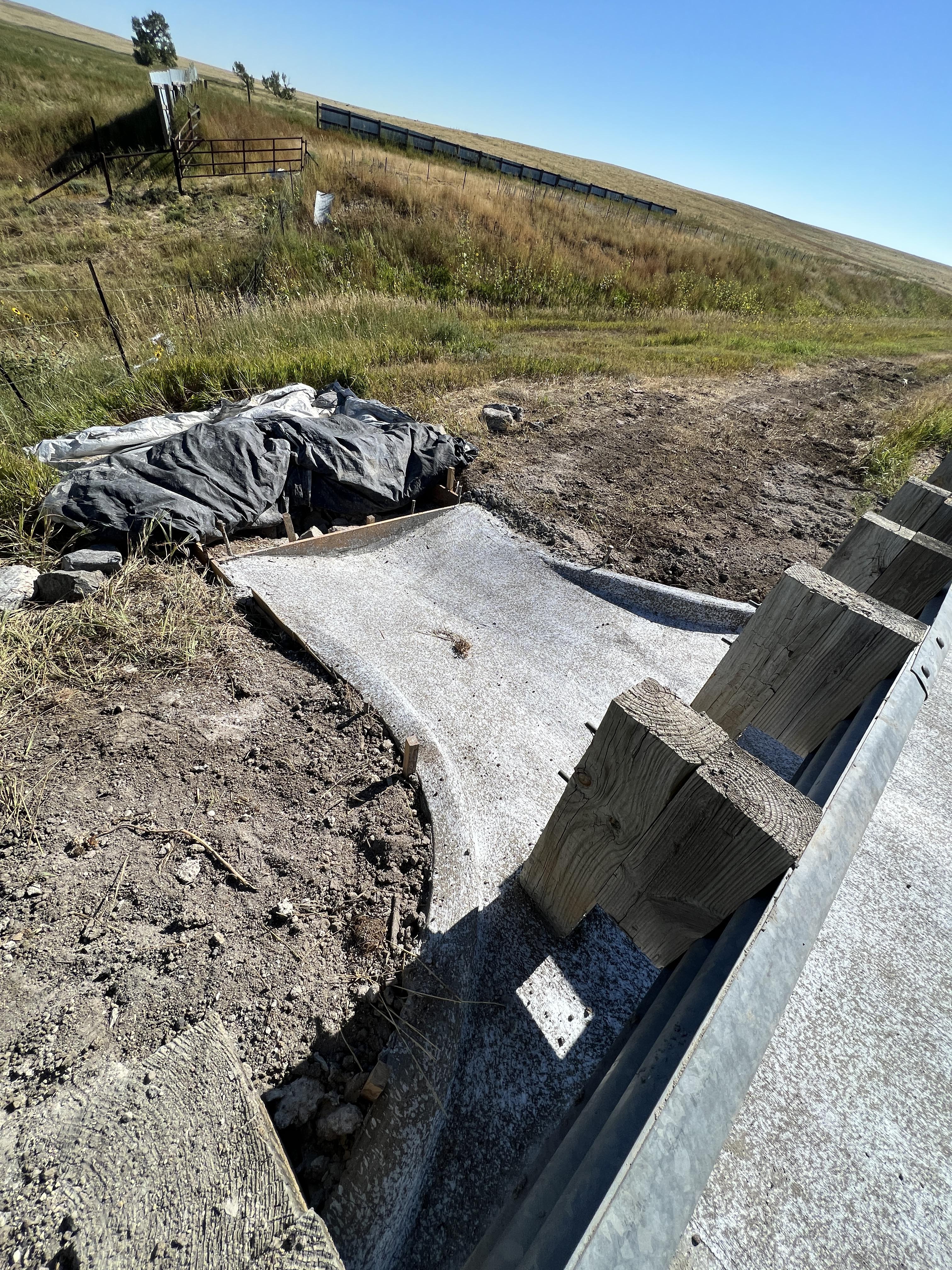 Type 3 embankment protector installed to help drainage directing water away from structure G-21-O detail image