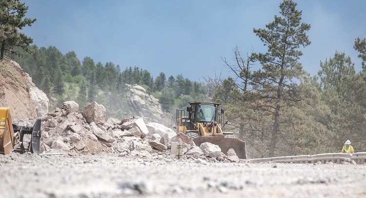 Wide view rock removal underway US 24 at MP 272 resized Tessa Lane.jpg detail image