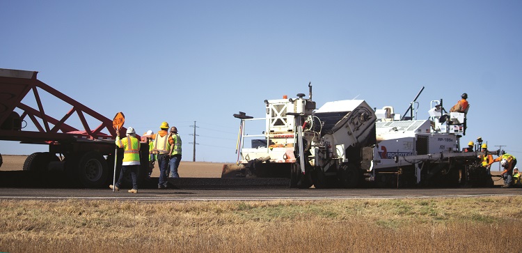 closeup paving operations US 385 southbound.jpg detail image