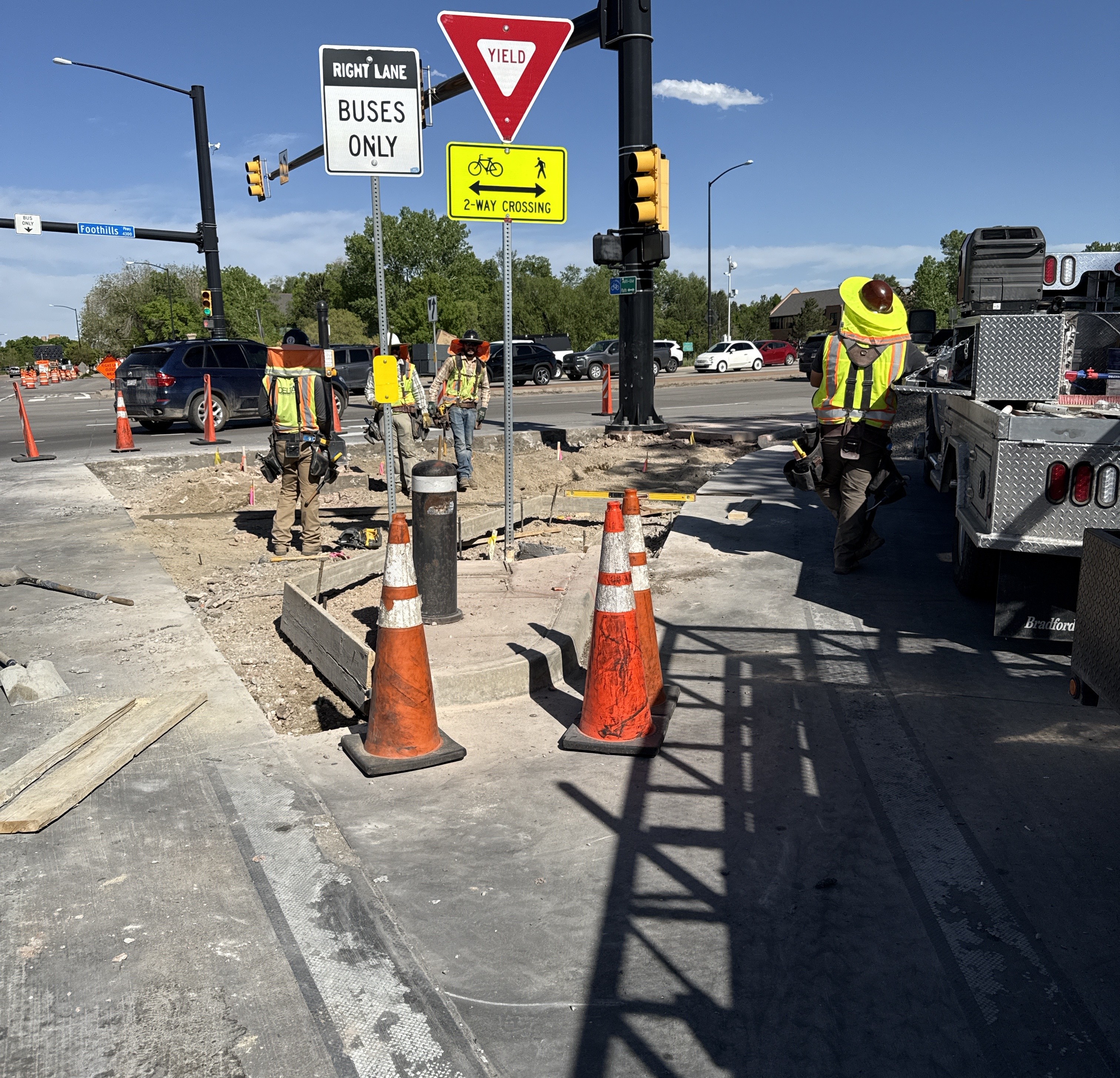 CO 7 Cherryvale Road to 28th_Setting forms at Foothills Parkway_May 2025.JPG detail image