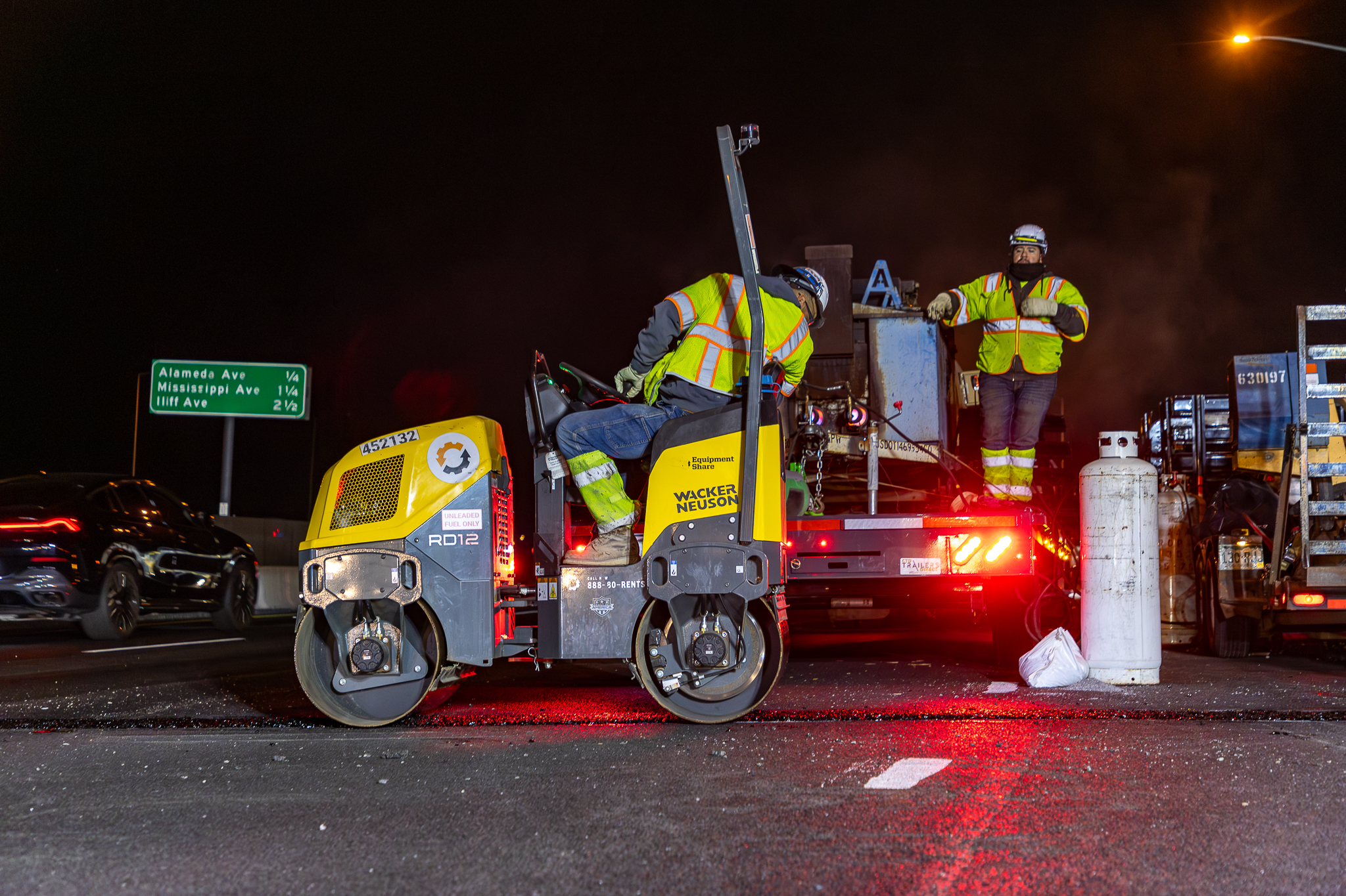 I-225 Bridge Rehabilitation Roller operations to flatten concrete - November 2025.jpg detail image