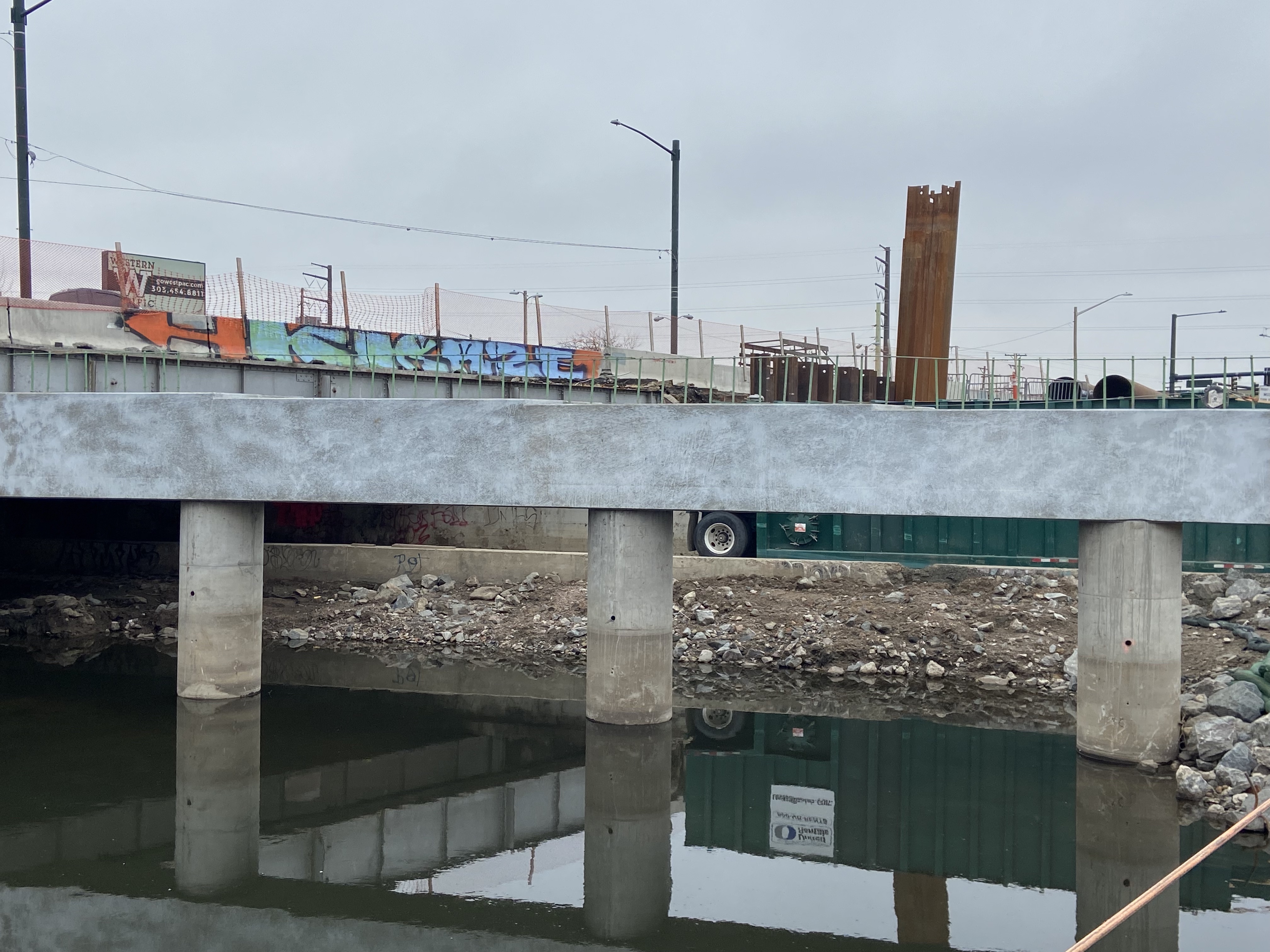 CO 26_bridge abutment 1_westbound Alameda.jpg detail image