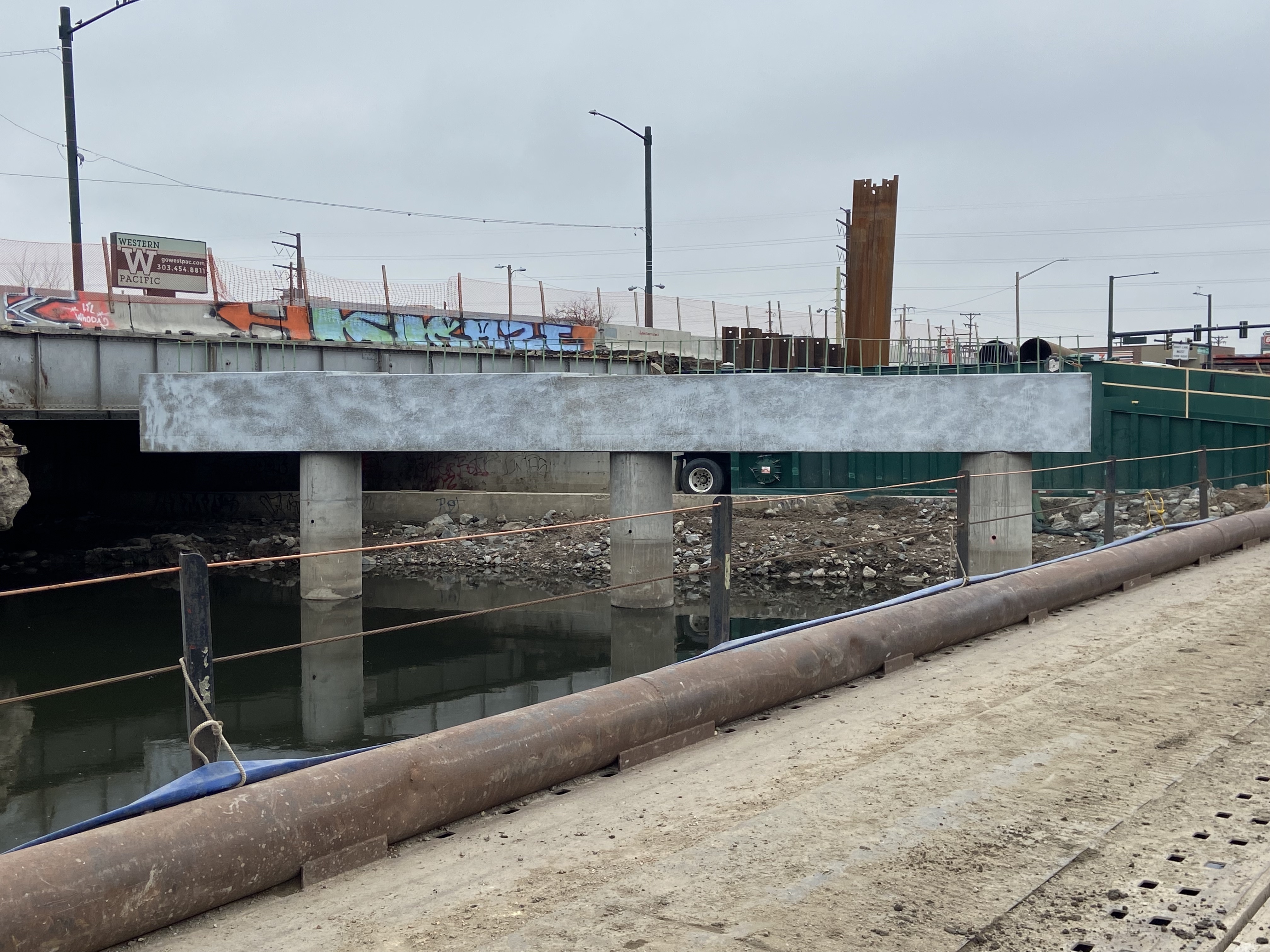 CO 26_bridge abutment_westbound Alameda.jpg detail image