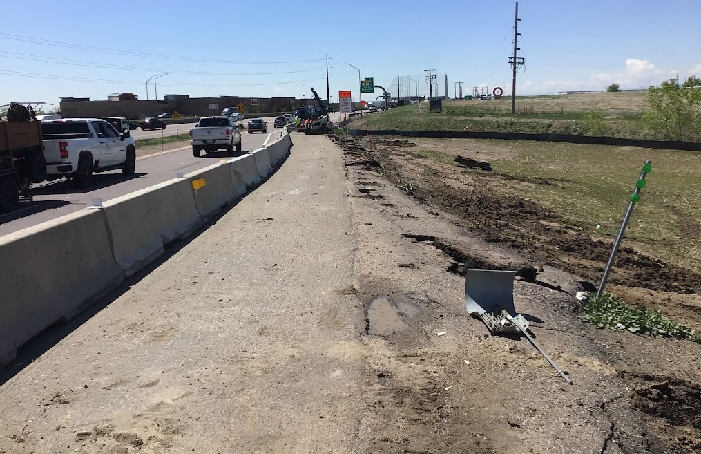 I-25 and CO 7 Interim Transit Improvements Crews Behind Barrier Southbound On-Ramp.jpg detail image