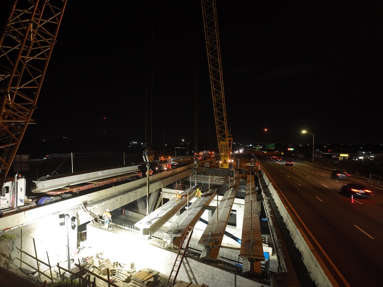 Girder placement underway on Aug 10. Photo David Evans Assoc.jpg resized.jpg detail image