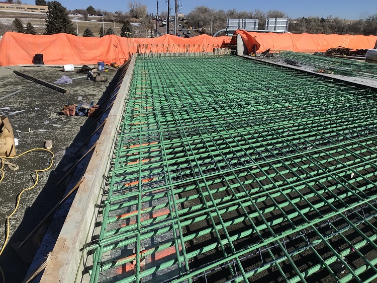 Closeup rebar WB I-70 Ward Road bridge Neil Olson.jpg detail image