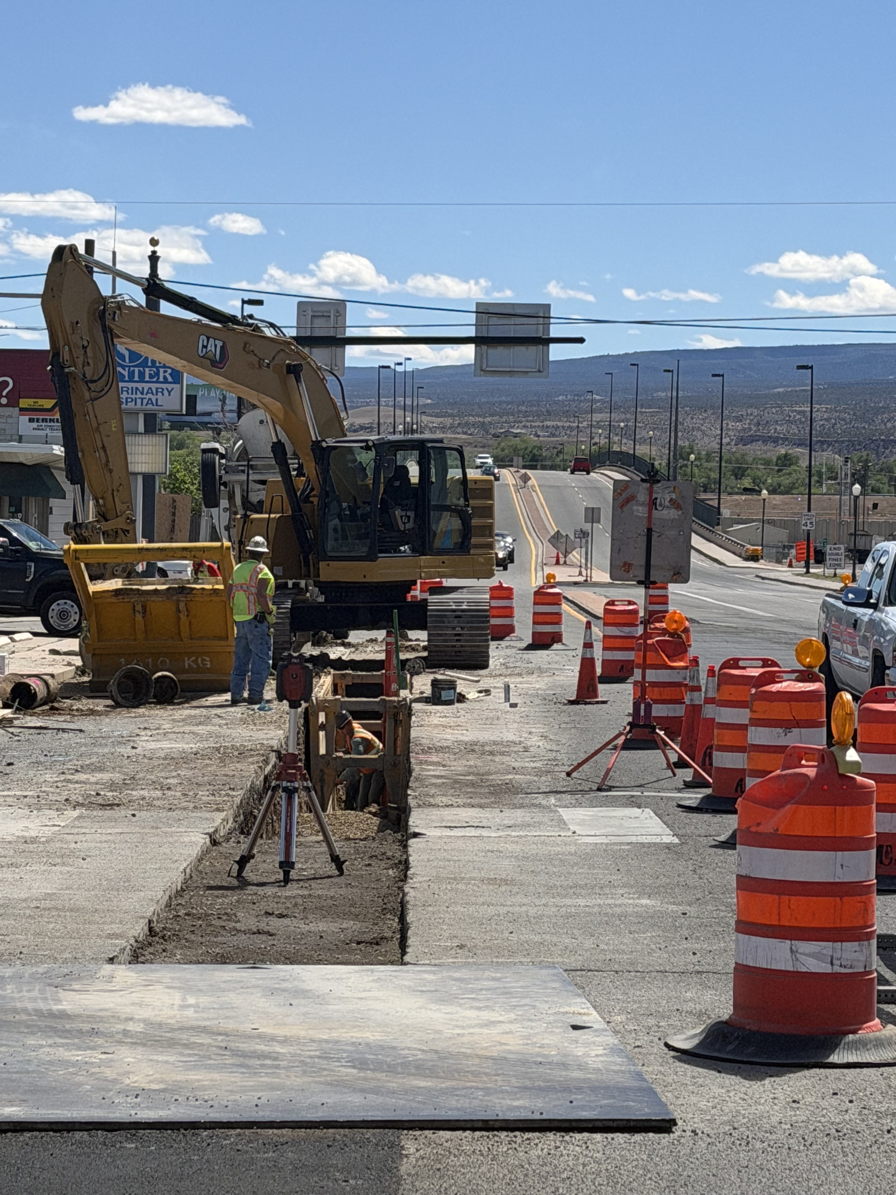 I-70B East of Third Street Improvements in Grand Junction waterline replacement operations on 5th Street.jpg detail image