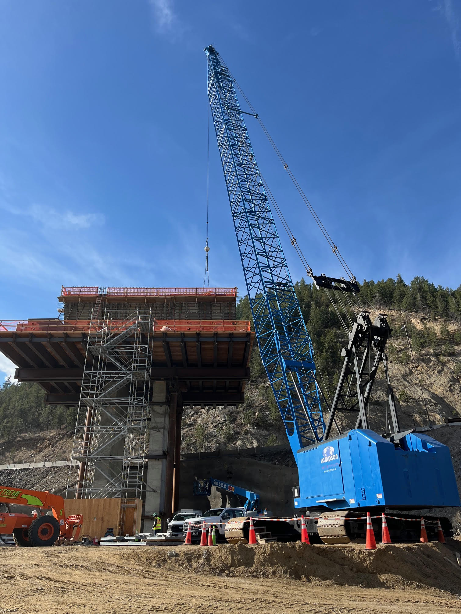 I-70 Floyd Hill Pier 17 Blue Crane - March 26, 2026.jpg detail image