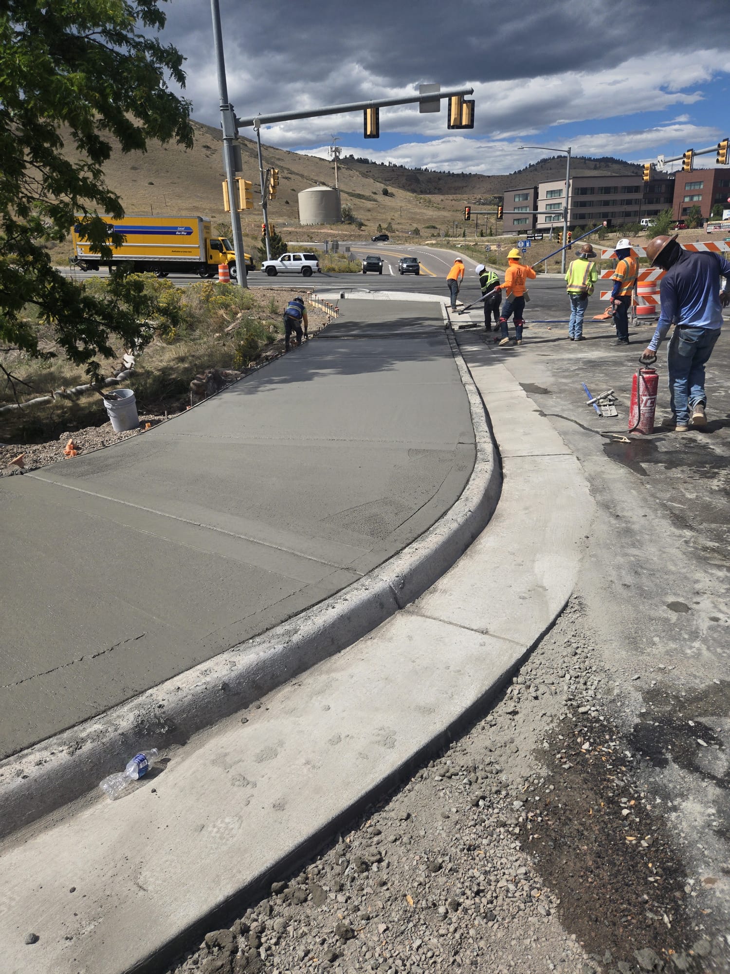 I-70 Geological Hogback Trail Rehabilitation - T-Rex lot sidewalk.jpeg detail image