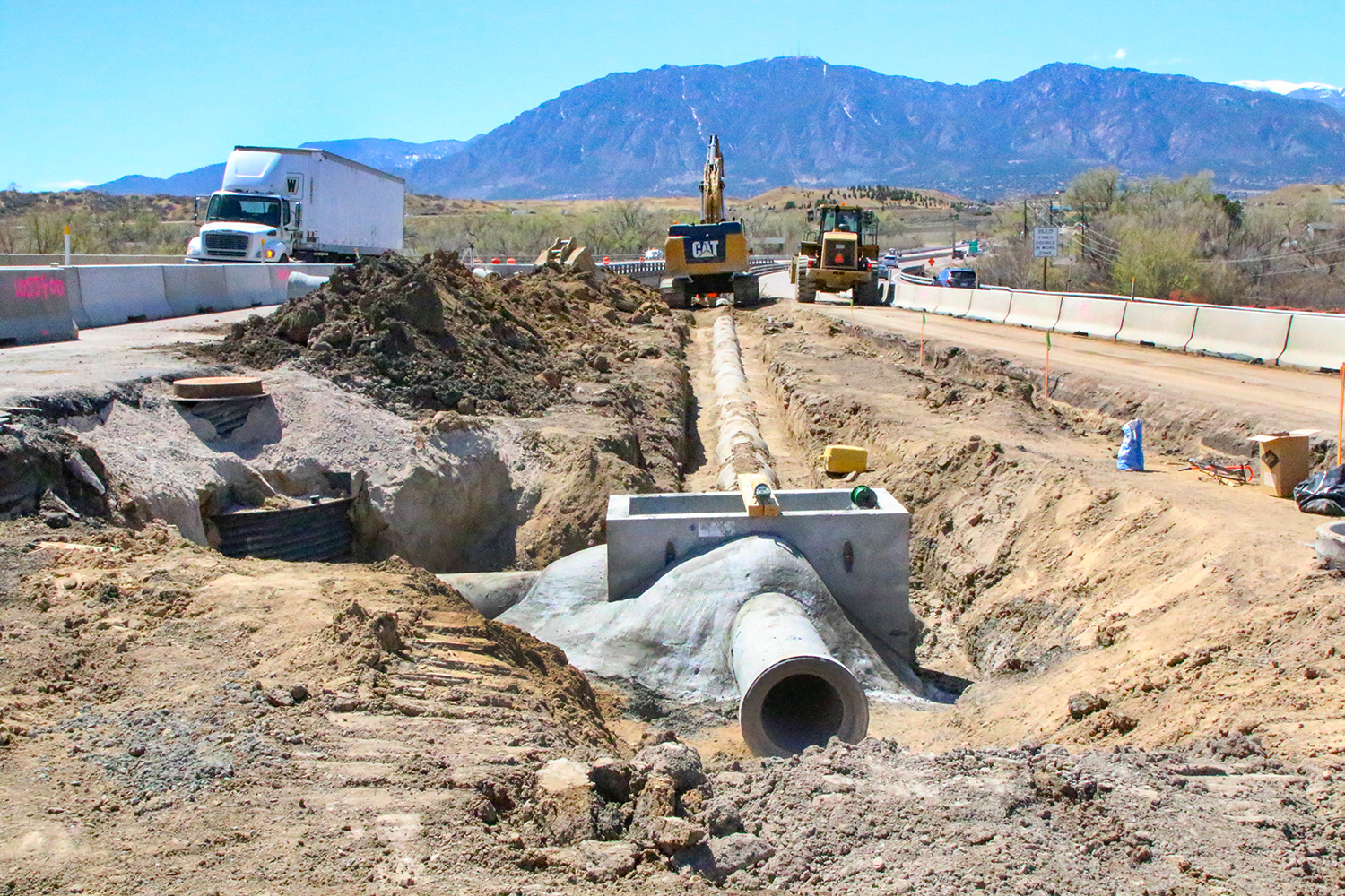 New drainage pipe S Academy Blvd median_sm.jpg detail image
