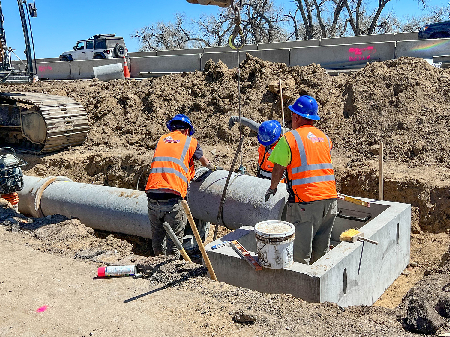 Setting new drainage pipes in median on S Academy Blvd_sm.jpg detail image
