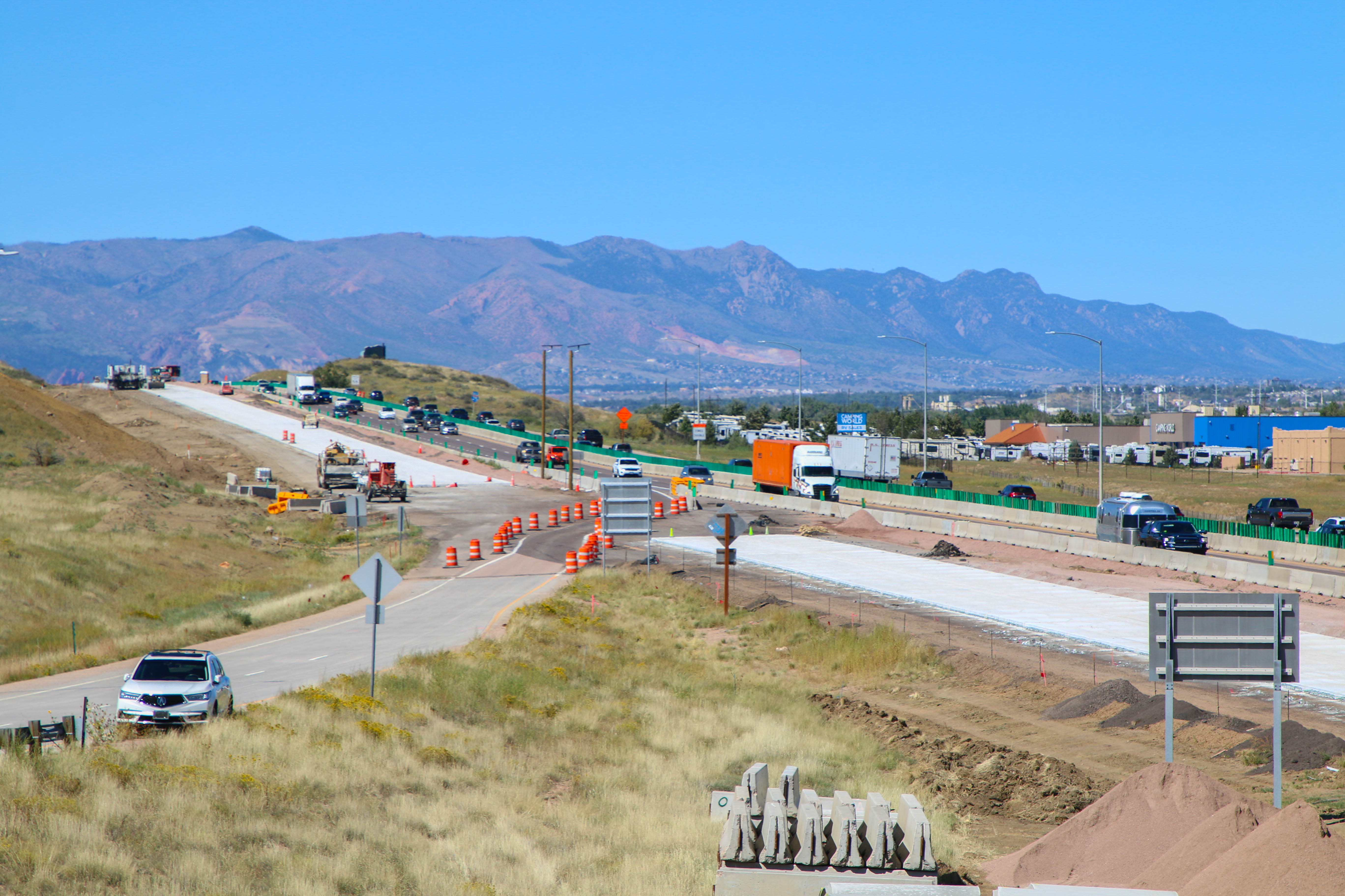 I25 SB concrete paving at Mesa Ridge Parkway off-ramp.jpg detail image