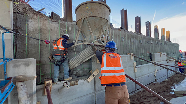 Pouring abutment wall at I25 and S Academy_sm.jpg detail image