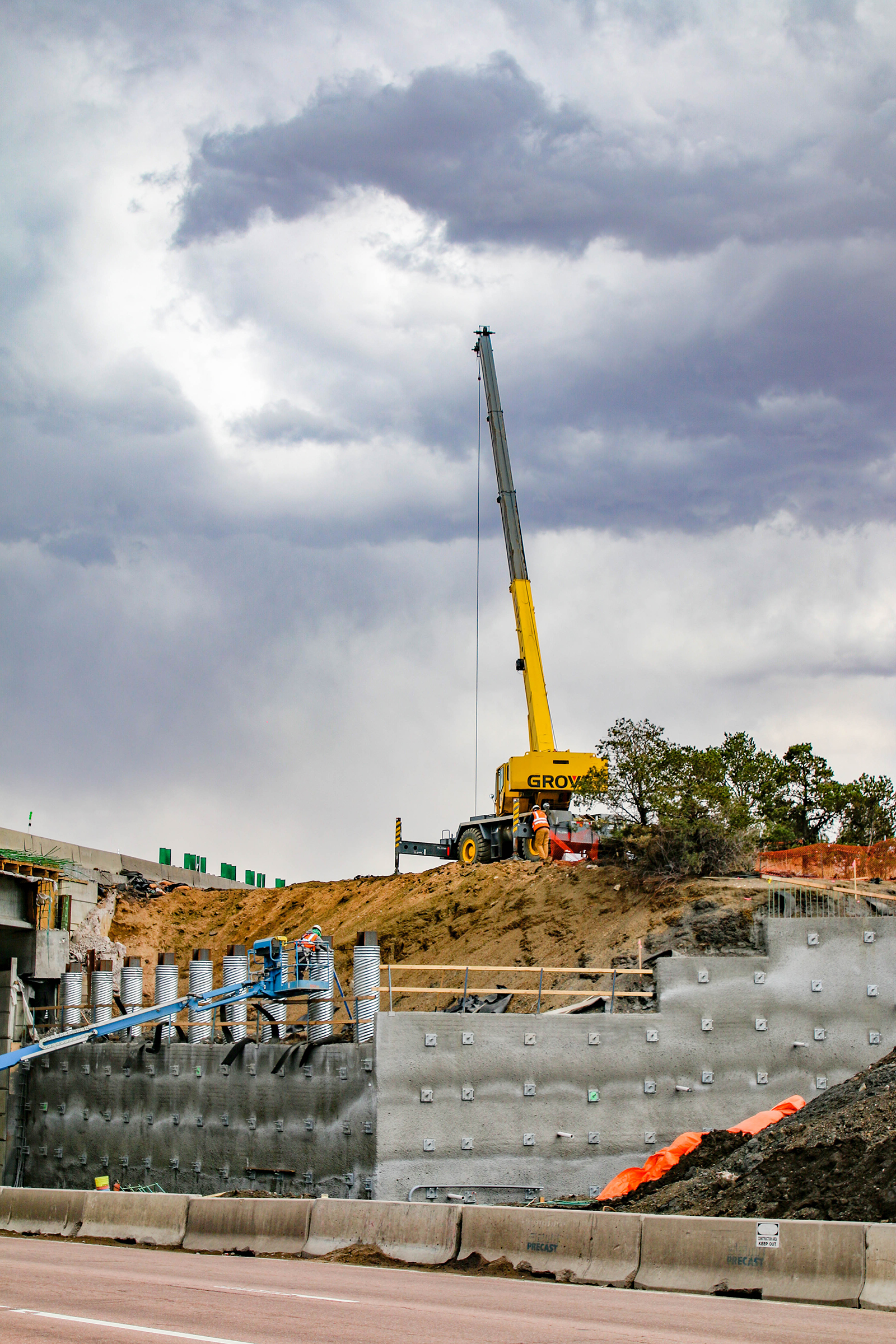 SAB_ Bridge_Wall_Crane_UPDATED.jpg detail image