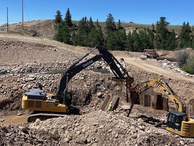 Closeup excavation equpment Fairplay bridge site Photo Estate Media.jpg detail image