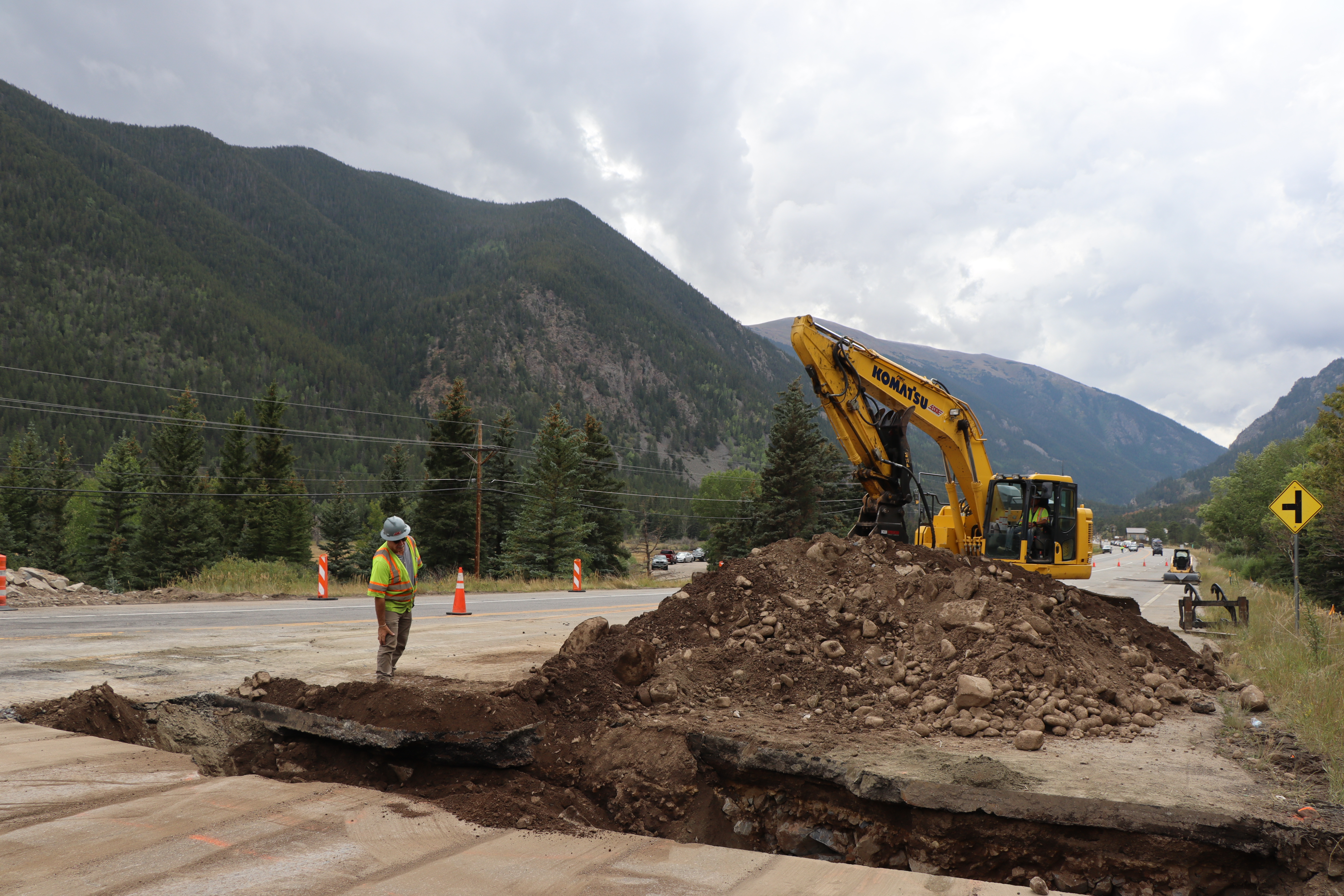 US 40 Resurfacing in Empire active work zone on shoulder of westbound US 40.JPG detail image