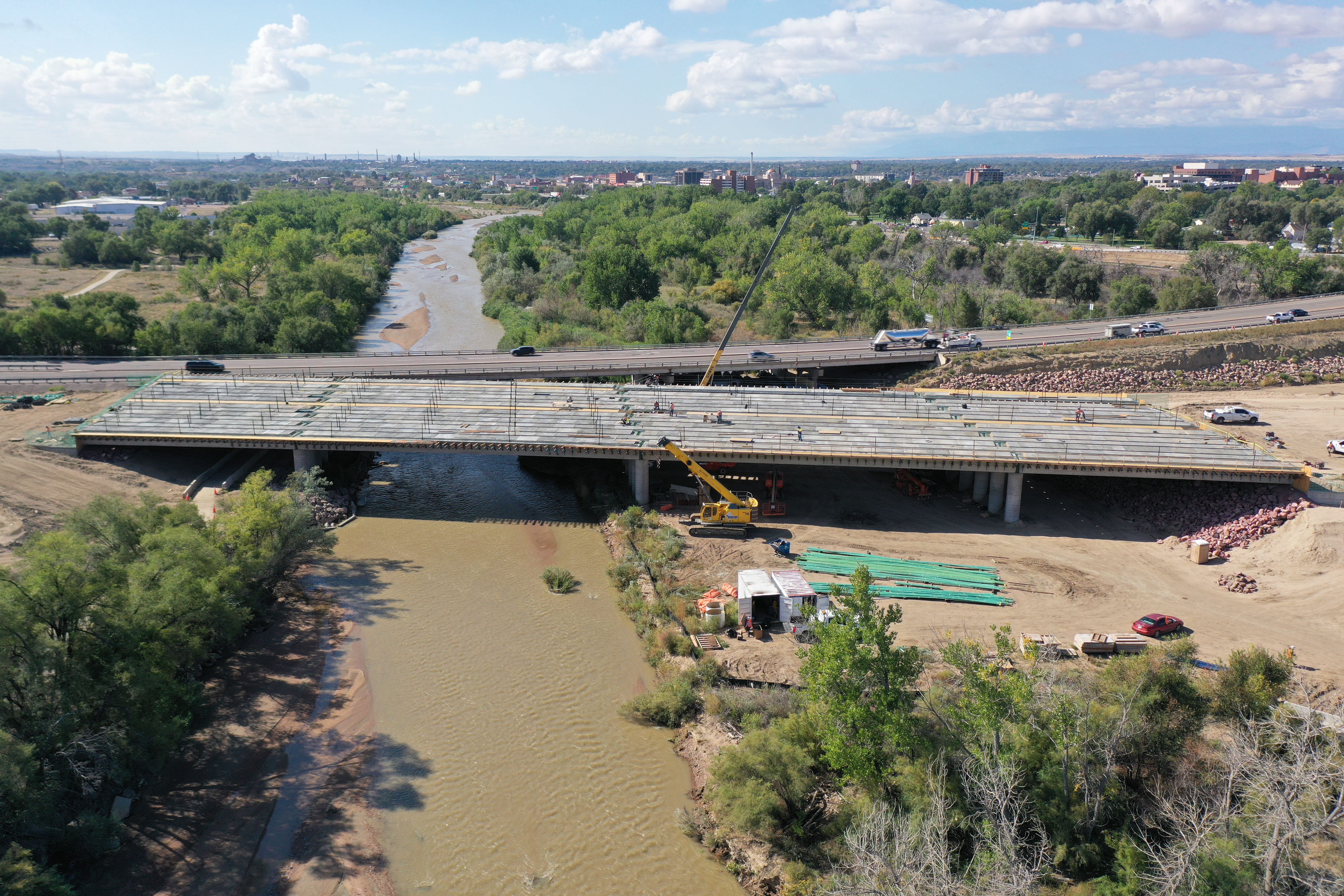 I-25 and US 50B Interchange Aerial view of bridge construction over fountain creek.JPG detail image