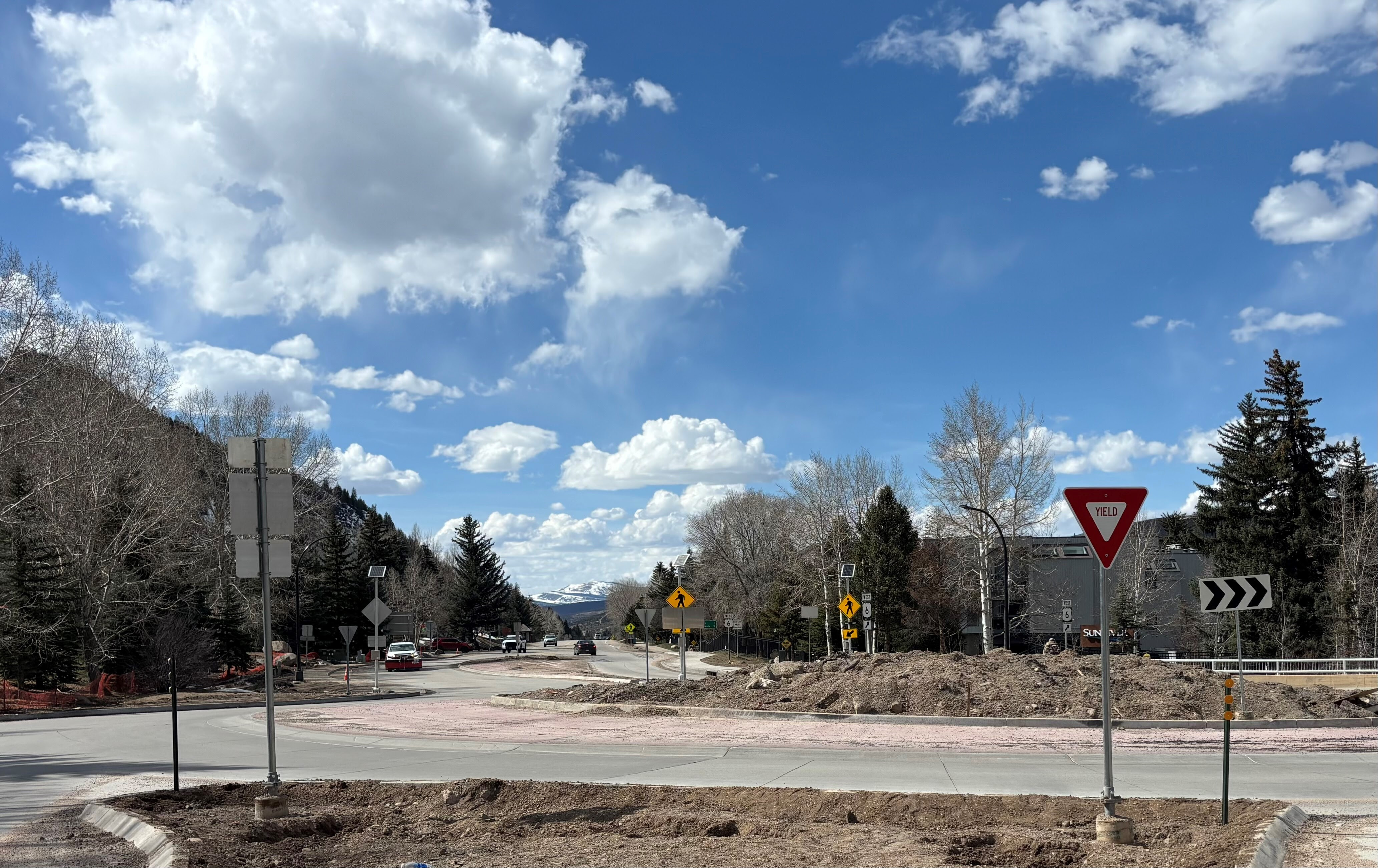 US 6 and Post Boulevard roundabout looking west.jpg detail image