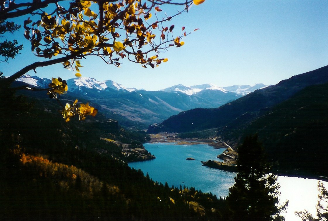 Lake San Cristobal detail image